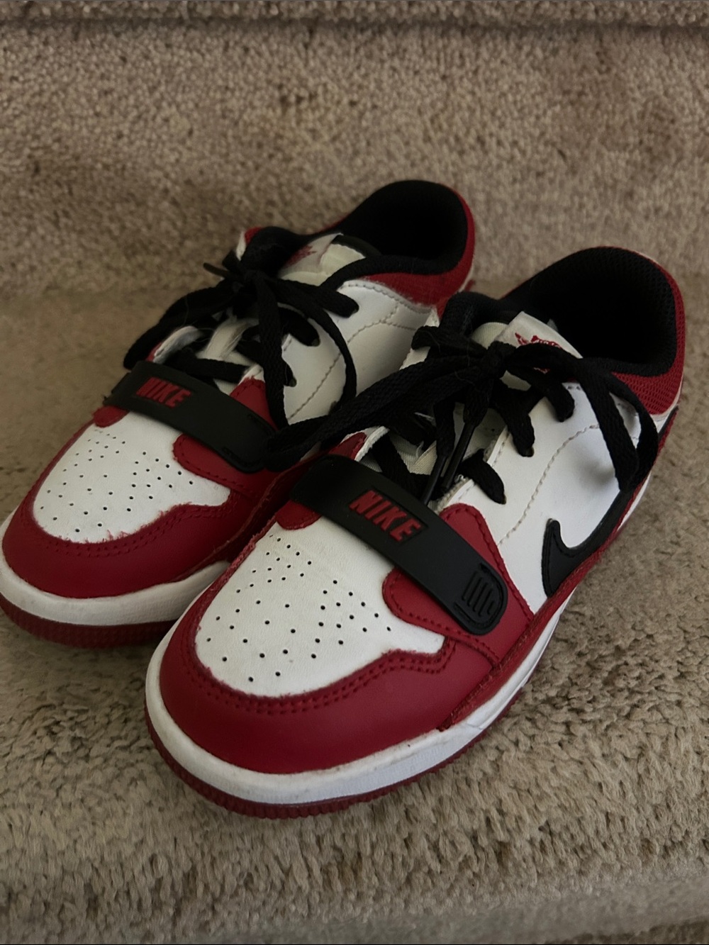 Nike Kids Red, White & Black Low-Top Sneakers